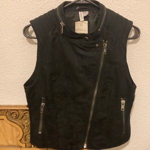 Divided brand (by H&M) suede vest, brand new, never been worn, pet free home.